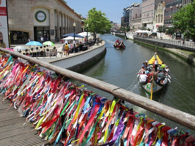 Ponte dos Laços de Amizade